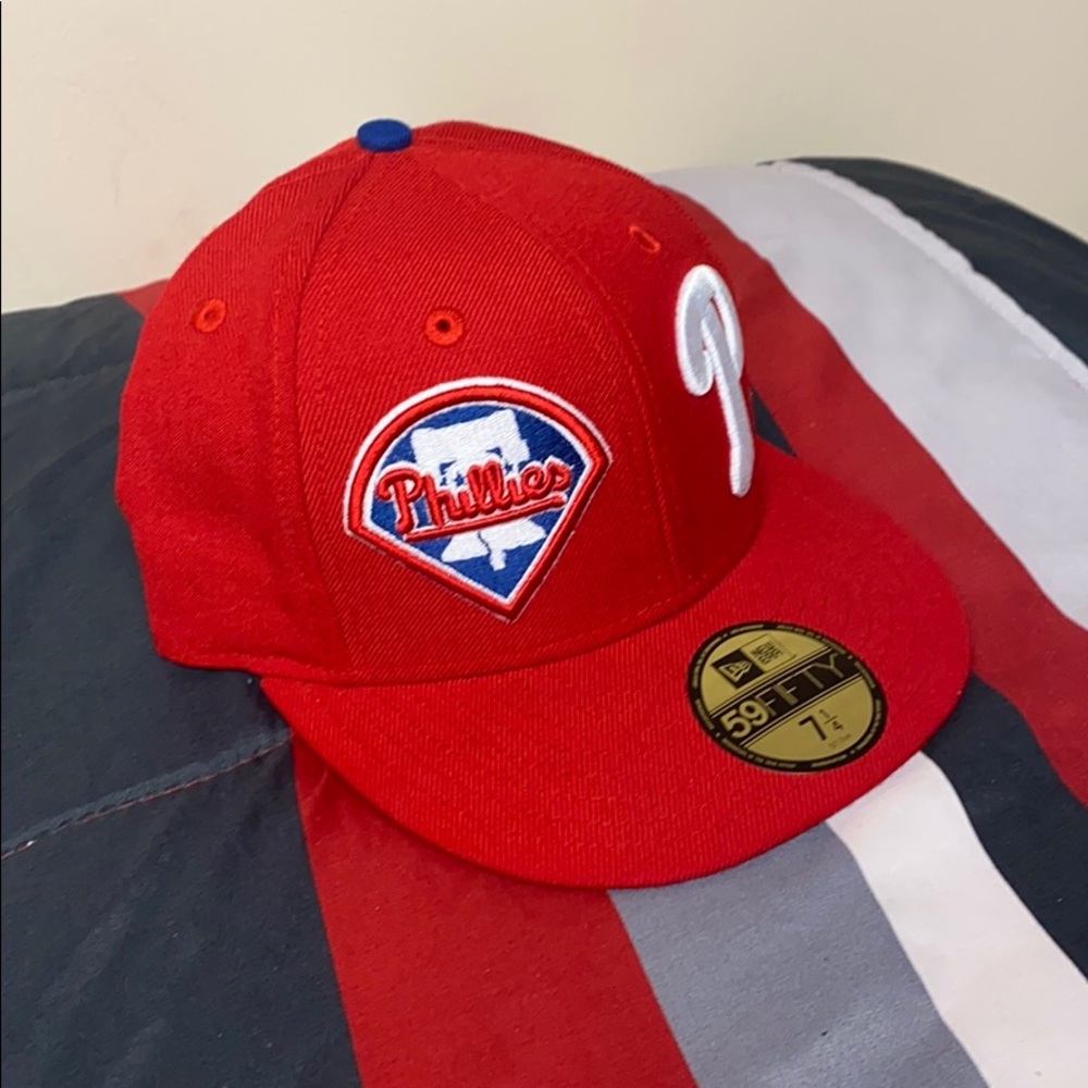 NewEra 7 1/4 inch Philadelphia Phillies Fitted Hat